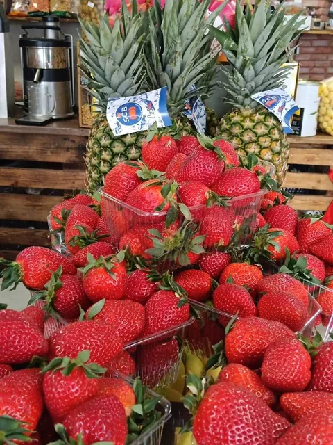 Ягоди · български сезонни —  в Nat-Eco-Fruit, Велико Търново